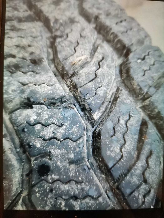 Всезонни гуми за джип