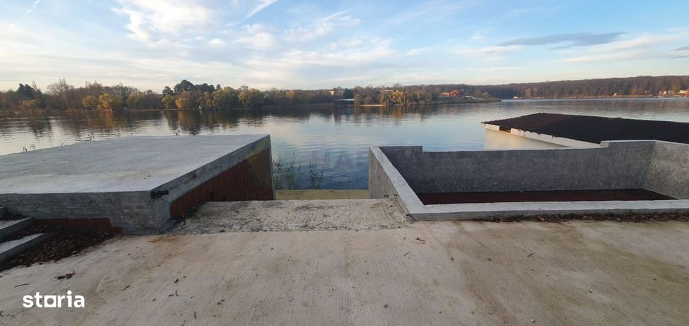 Vilă Spațioasă cu Vedere Superbă la Lac – Ghermănești Confort, Eleganț