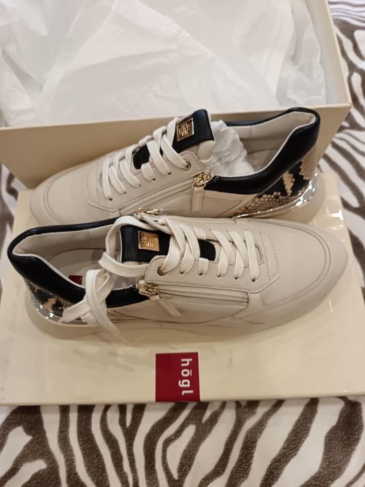 Женски Сникърси НОВИ!!