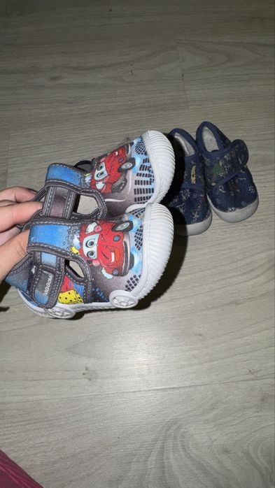 Пантофки номера 19,22,23 Viggami