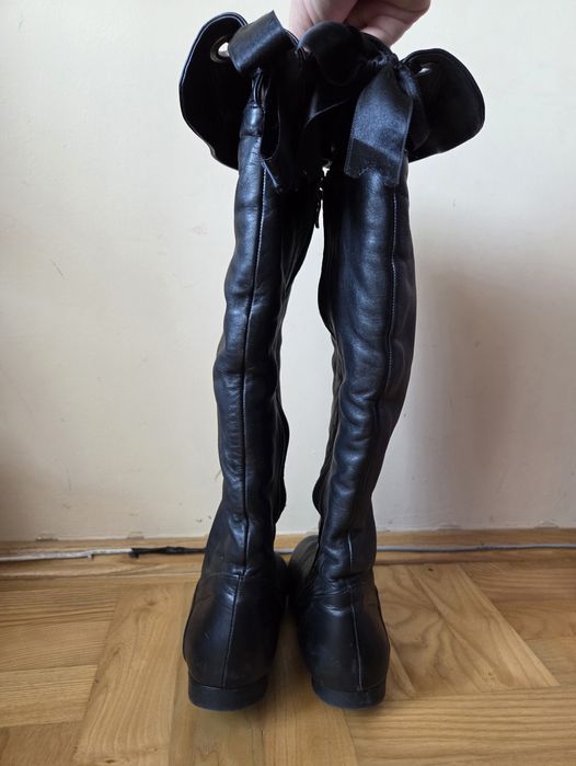 Ботуши от естествена кожа отвън и естествена вълна вътре/ номер 39