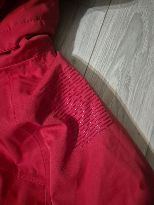 Страхотно Ски/сноуборд яке DLX 20000 мм воден стълб. Размер М.