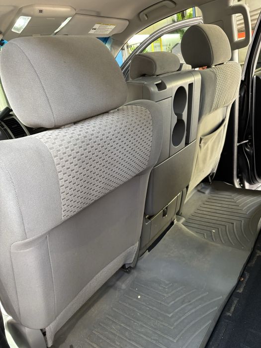 Салон за toyota tundra кабина и половина