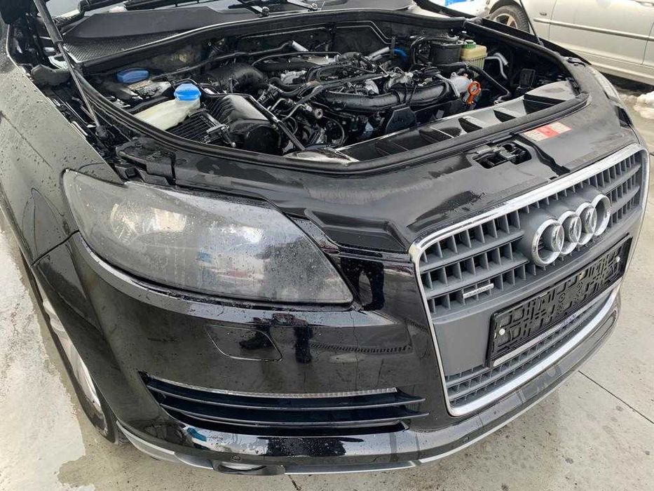 Dezmembrez audi Q7 3.0 tdi BUG/bara fata q7/capota audi q7/far/