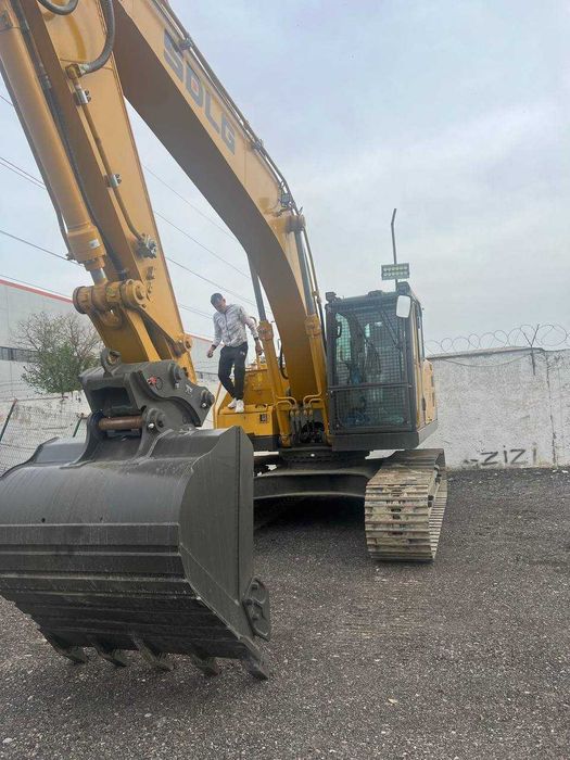 Экскаватор SDLG E 6215 H