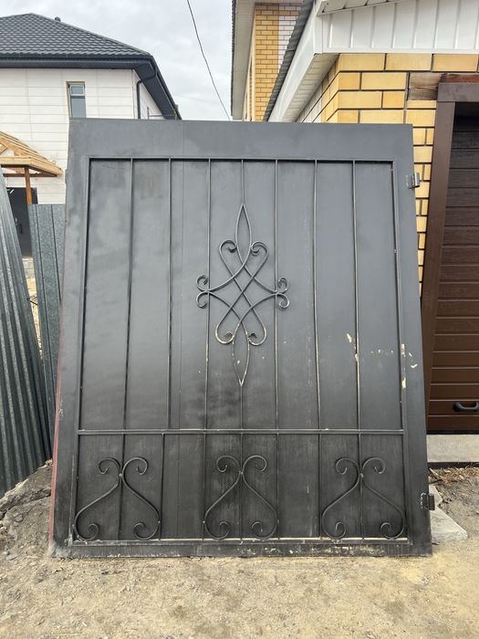 Продам ворота для гаража