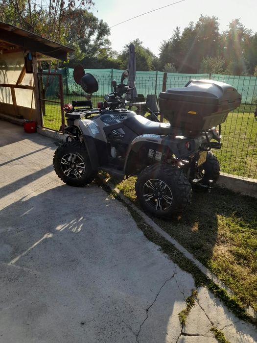 Vând atv linhai 420