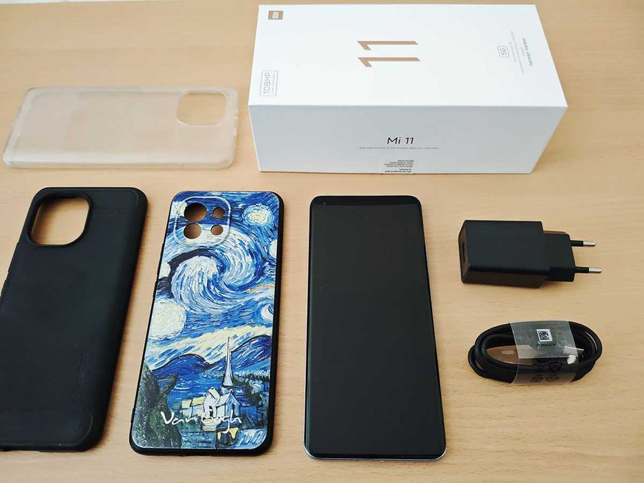 Xiaomi Mi 11, 8гб, 256гб, 6,81инча Amoled, 108мп камера, 4600mah