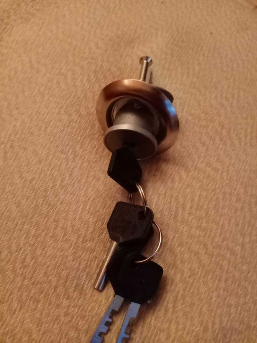 Продаю новый замок
