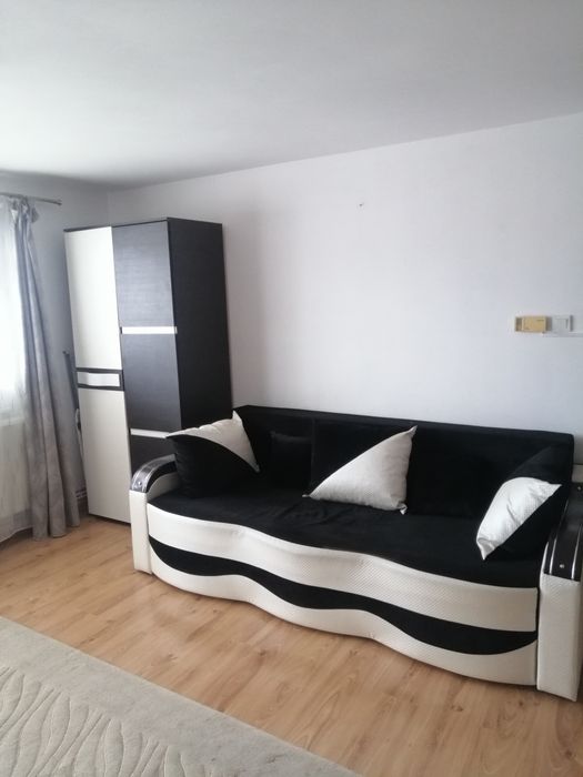Apartament cu 2 camere în zona Lenin