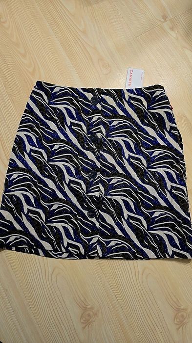 Fuste midi elegante