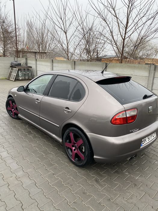 Vând Seat Leon 1M