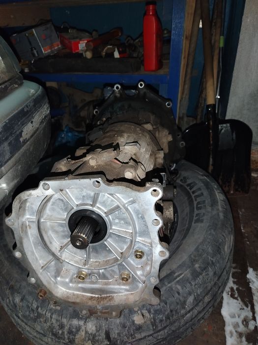 Продам акпп монтеро спорт 2001.