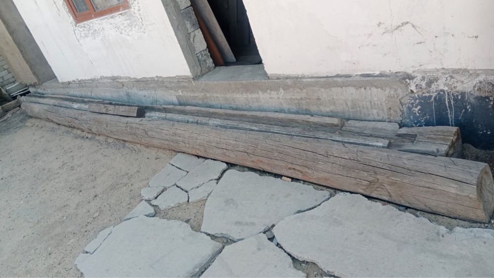 бревна доски разной длины