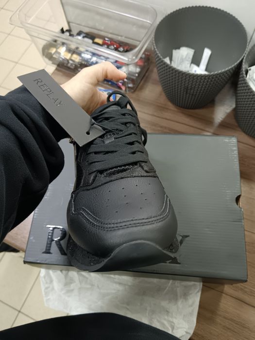 Replay обувки 43 номер черни 75 евро