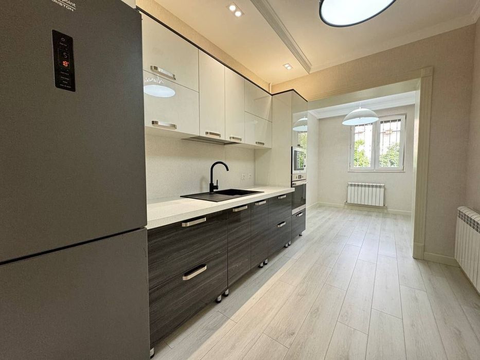 Продается 4х ком квартира, ориентир: кафе Studio/пос-во Японии, 130м²
