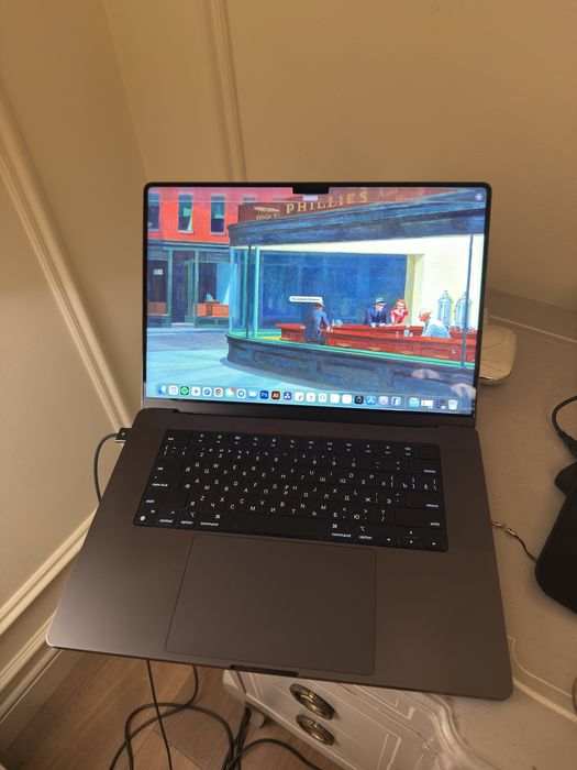 MACBOOK PRO 16 / 18 GB / 512gb / M3 PRO