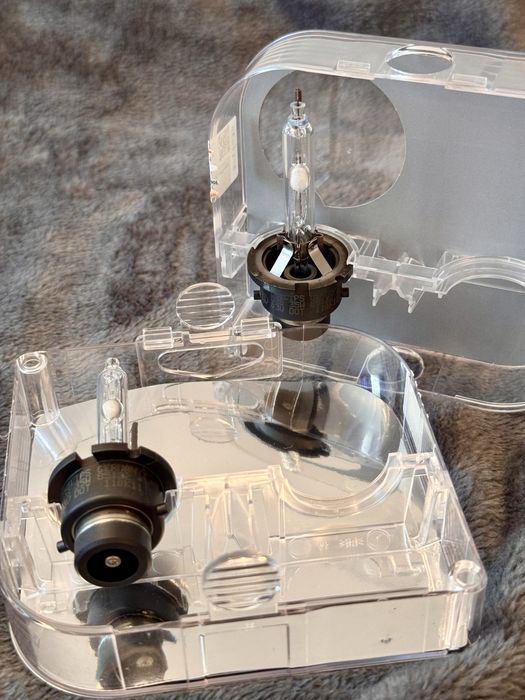 Ксенонови Крушки. D2S Филипс