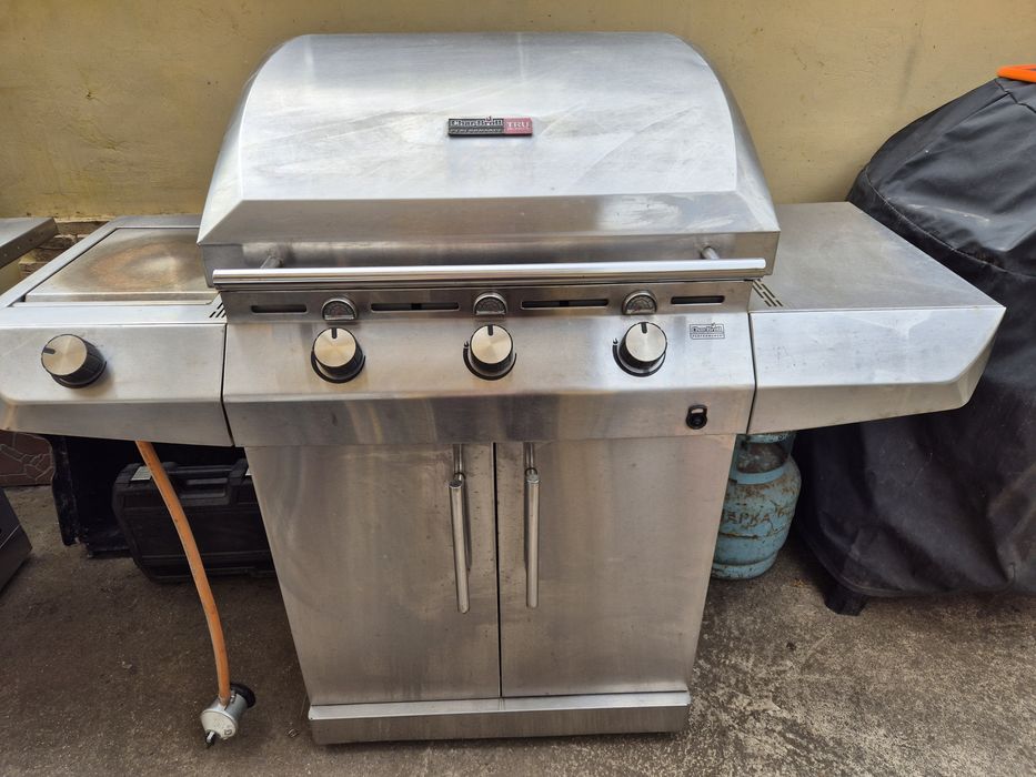 Газово барбекю CharBroil с котлон