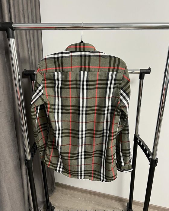 Camasa BURBERRY super calitate