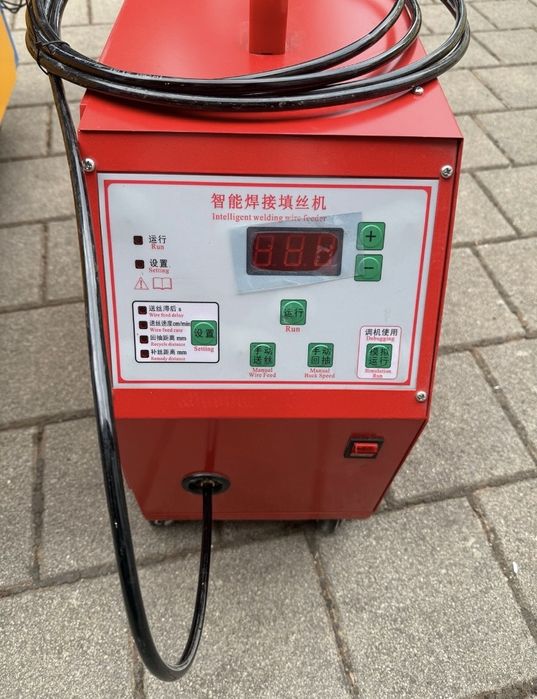 Лазерен заваръчен апарат за заваряване, рязане и почистване. Мобилен.