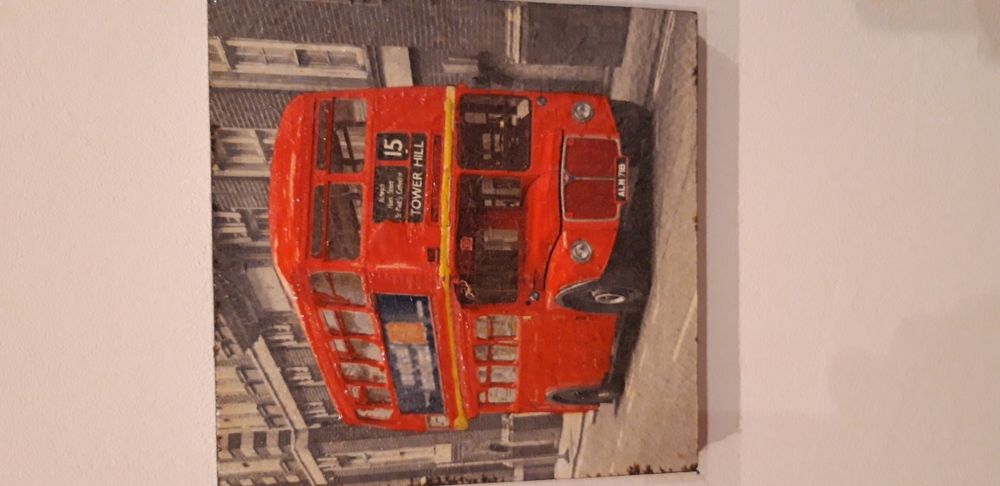 Tablouri din lemn pictate cu tehnica servetelului