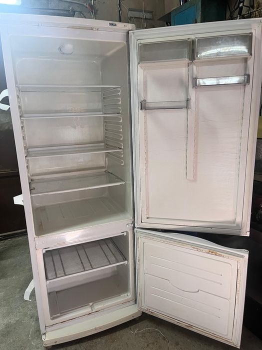 Холодилник сатылады