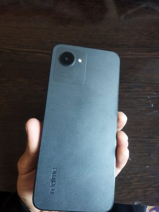Realme C30 бәр жері істеп тұр сынық жоқ қатпайды бәрі чотка істеп тұр.