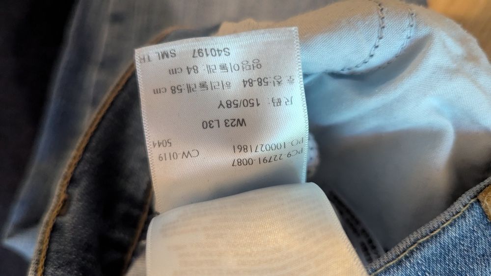 Дънки Levi's, размер 23/30 - xxs