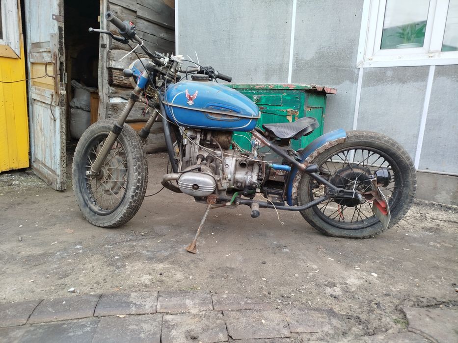 Продам мотоцикл Урал