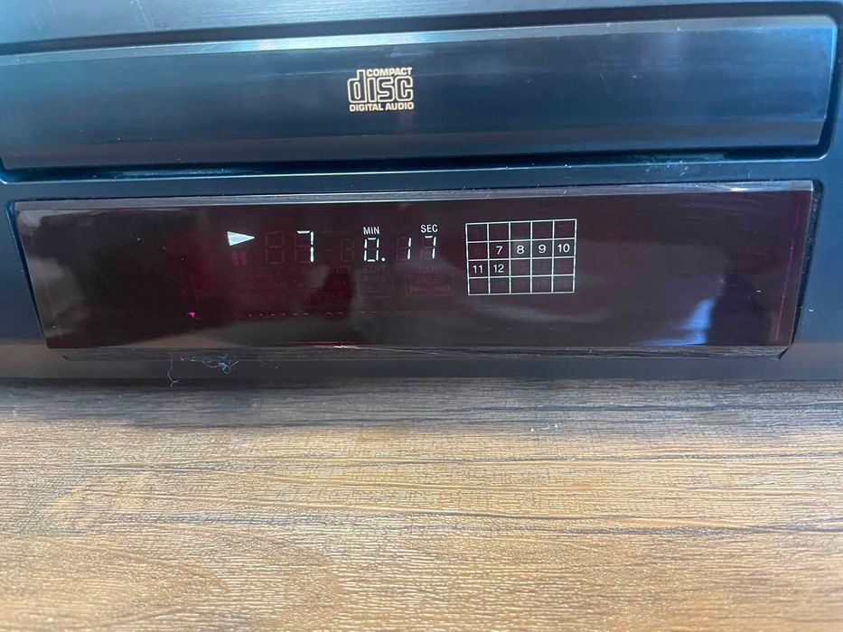 Sony CDP-220 Compact Disc Player