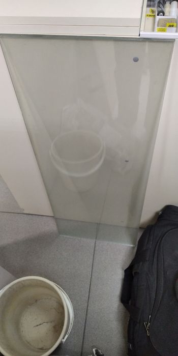 Стекло от витрин 3 штуки