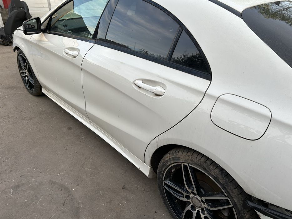 Piese Caroserie Mecanica Mercedes Benz CLA C117 A117 W117 AMG / Usa / Portiera / Fuzeta / Injectoare / Cutie Viteze / Jante AMG / Far / Stop / Capota
