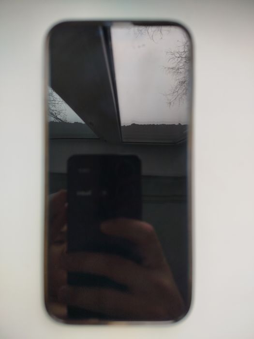 Продам Айфон 13 128 гб
