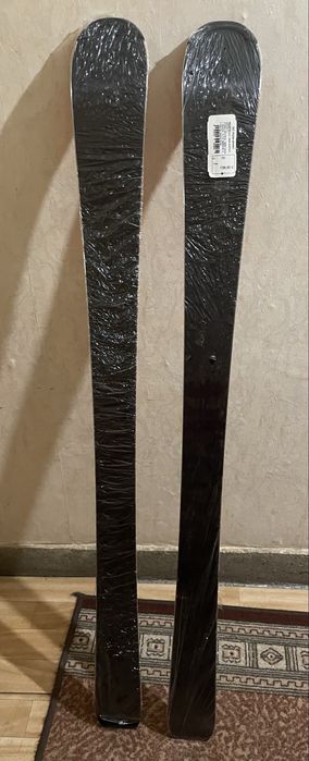 Ski Atomic model redster