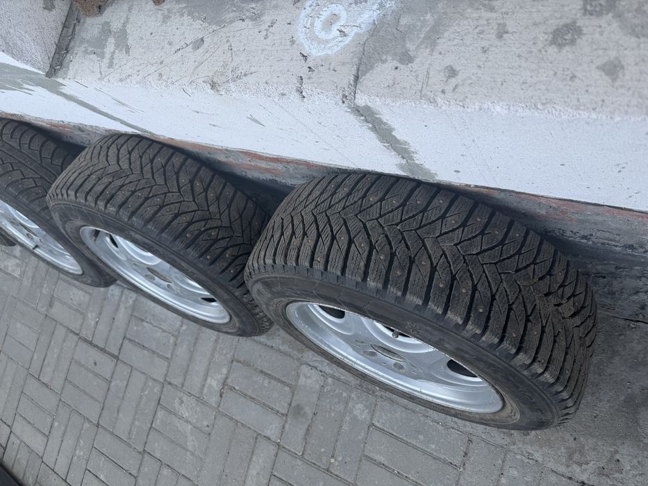 Продам диски 5.112 р16 с зимней резиной