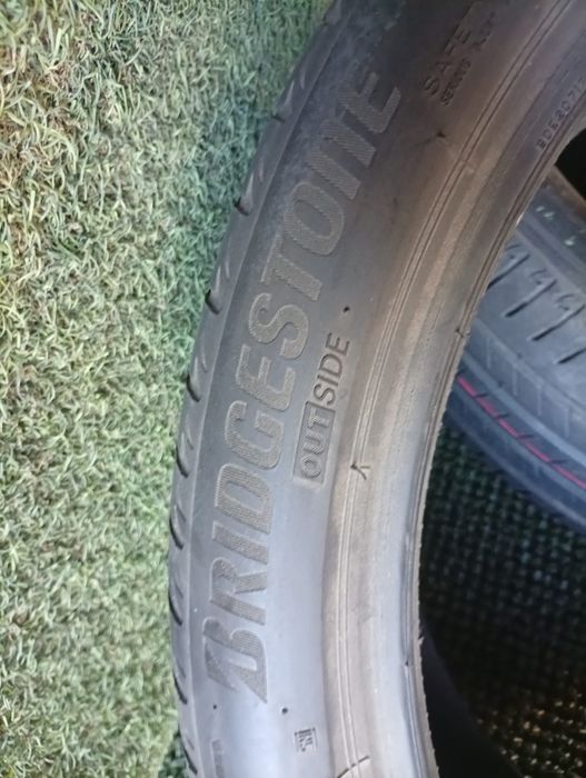 245 40 R21 Brigestone RFT vara