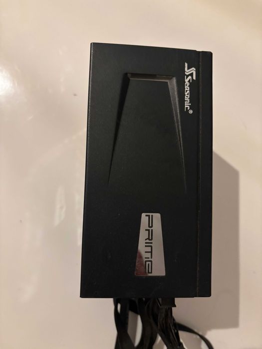 Sursa Seasonic Prime GX-1000 1000W 80+ Gold, full modular, primul proprietar