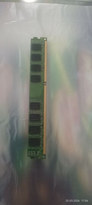 Оперативная память 8гб срочно сотилади Сагдианада 29 мактаб олдида