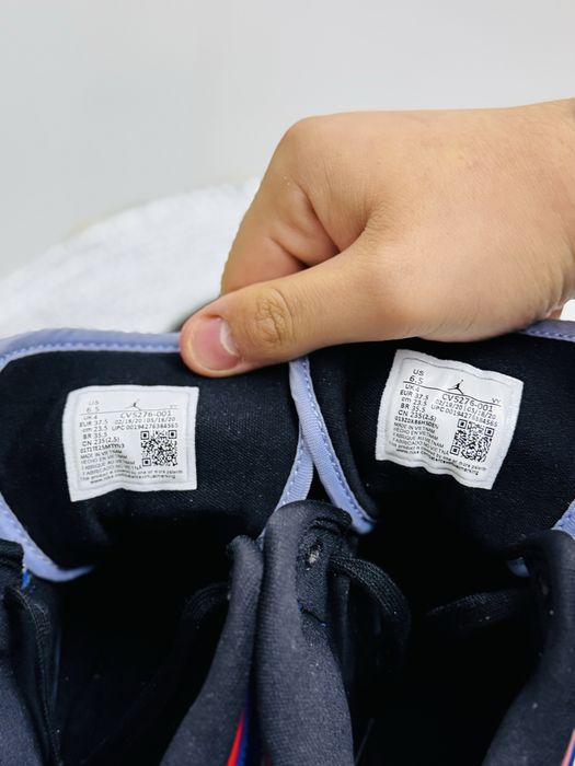 NIKE AIR JORDAN 1 MID, size 37,5