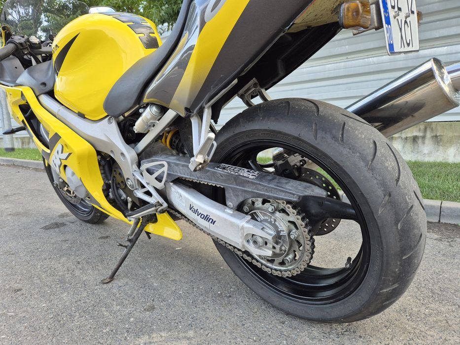 Honda CBR 600 F4I 40.000km 110cp