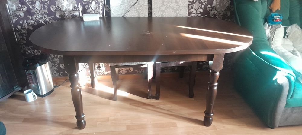 Продам стол 6 стульев