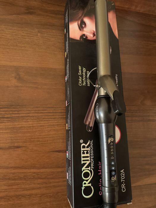 Продаётся плойка Cronier CR-702