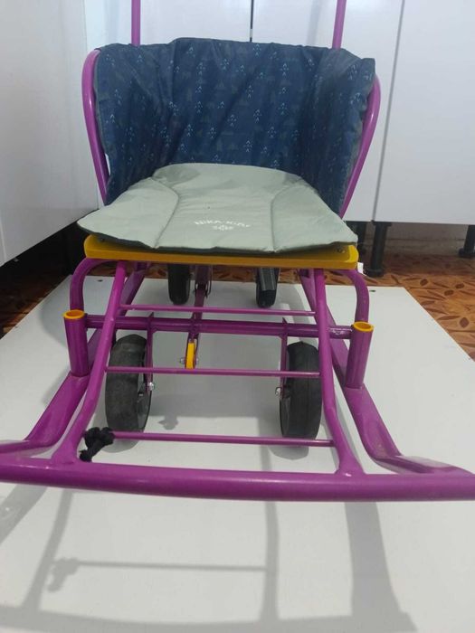 Продаются санки за 10 000