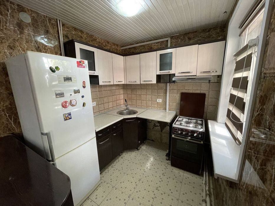 Sergeli metro yonida