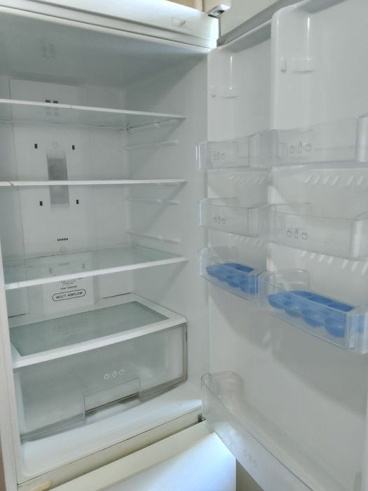 Холодильник  б/у в хорошем состоянии