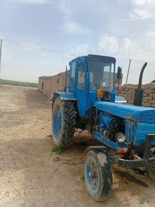 T28 traktir sotiladi
