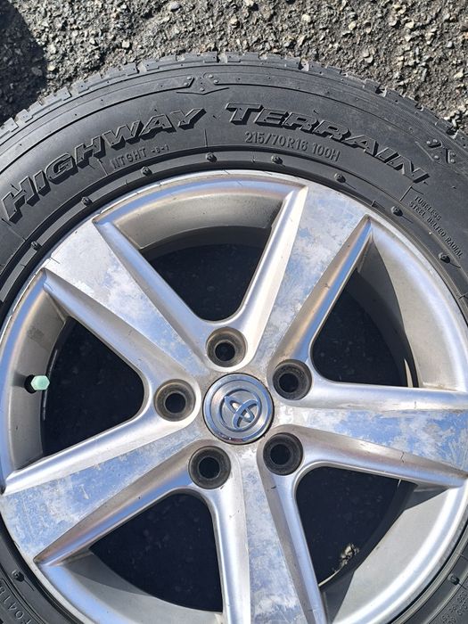 Продам диски с шинами в отличном состоянии