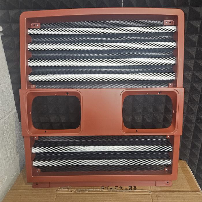 Masca fata tractor fiat