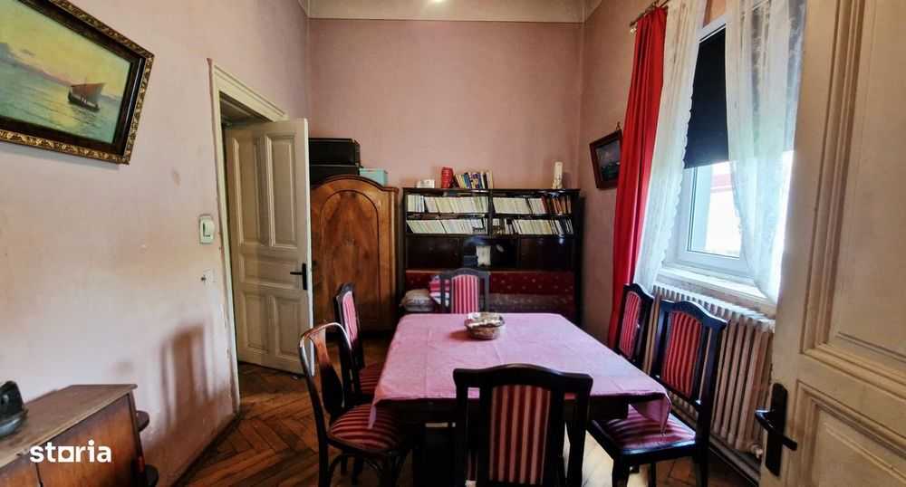 Eleganta interbelica pe Strada Mircea Vulcanescu – 5 camere in vila+